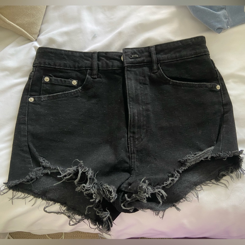 Black Zara denim shorts